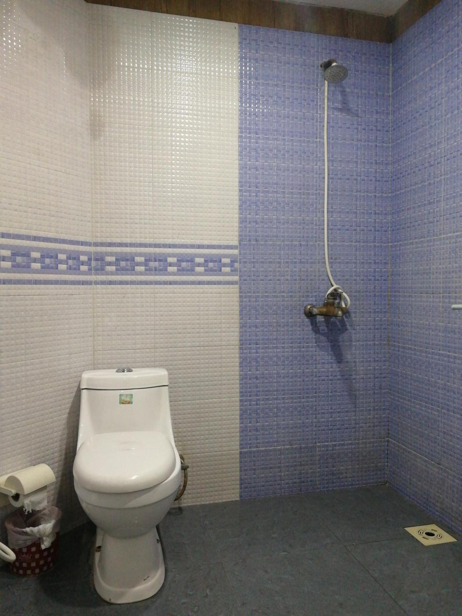 לאהור Quick Continental Hotel - Jail Road חדר תמונה